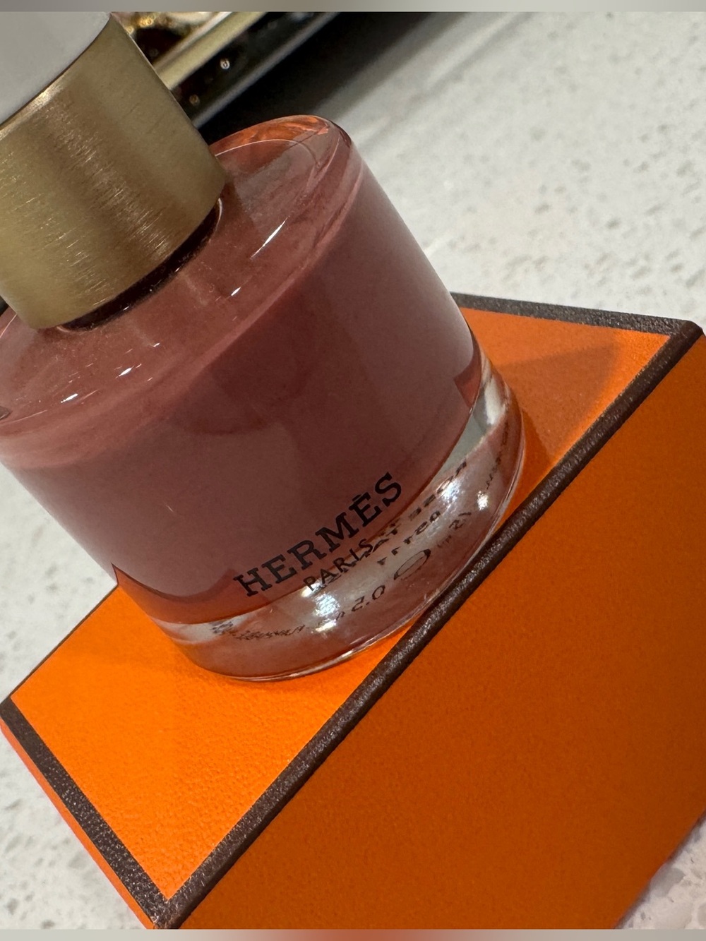 NEW! Hermès Les Mains Rose #49 Nail Polish — Rose Tamise - Picture 6 of 12